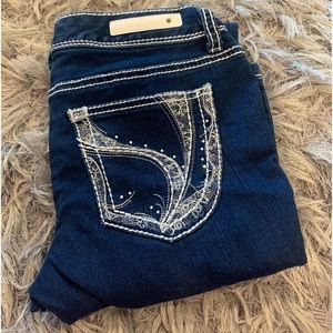 Ariya Jeans